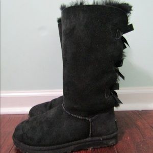 Black Ugg boots